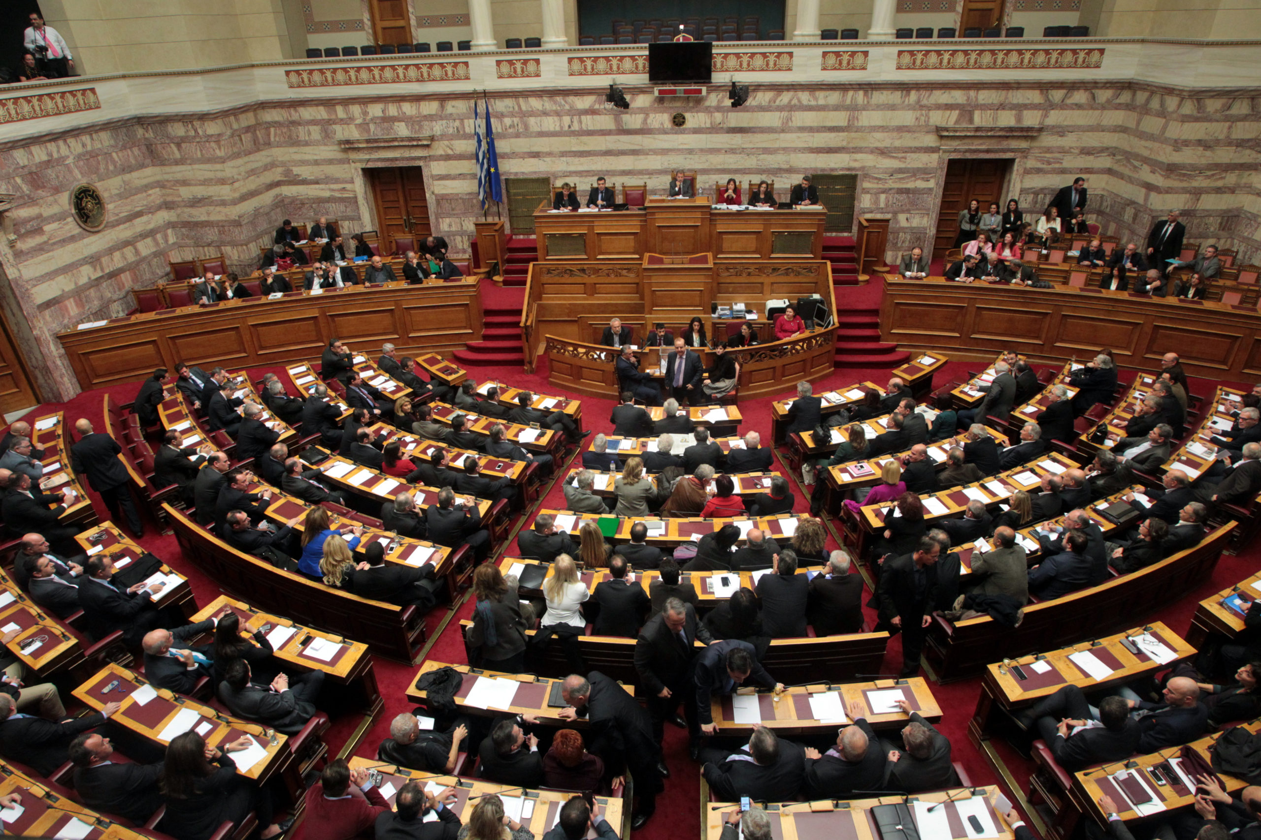 Υπερψήφιση του νομοσχεδίου για την επανεκκίνηση της οικονομίας