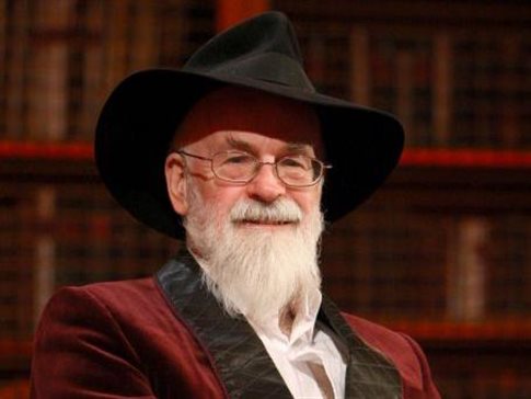 “Έφυγε” ο Βρετανός συγγραφέας Τέρι Πράτσετ