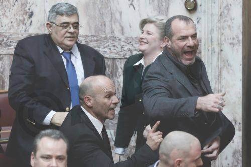 Αυτοί είναι οι δικαστές και οι εισαγγελείς στη δίκη της Χρυσής Αυγής – ΤΩΡΑ