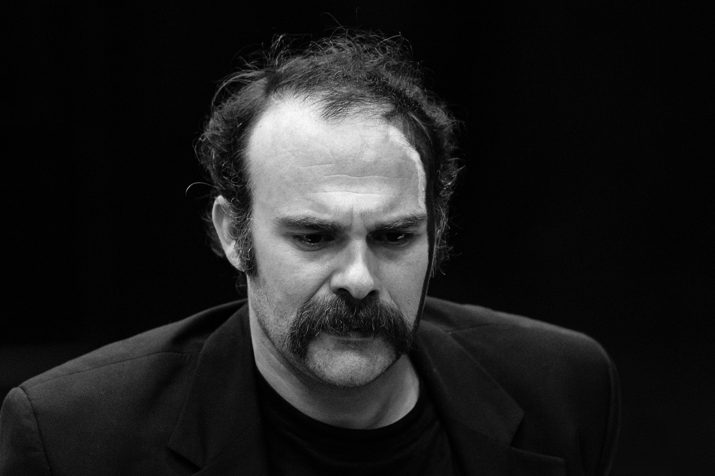 Ρομαντισμός: Μια παράσταση βασισμένη στους «Υπνοβάτες» του Χέρμαν Μπροχ