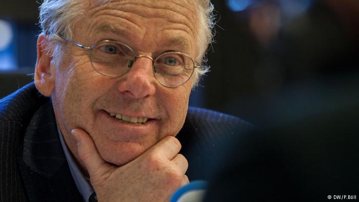 Κον Μπεντίτ: Ανυπόφορη η πολιτική λιτότητας της ΕΕ