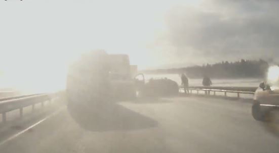 Η καραμπόλα μέσα από το ιχ – ΒΙΝΤΕΟ