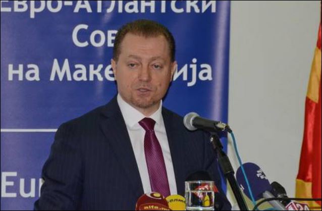 Παραιτήθηκε ο υφυπουργός Άμυνας των Σκοπίων