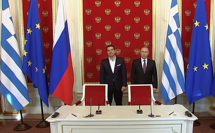 Όταν ο Πούτιν τράβηξε από το χέρι τον Τσίπρα – ΒΙΝΤΕΟ