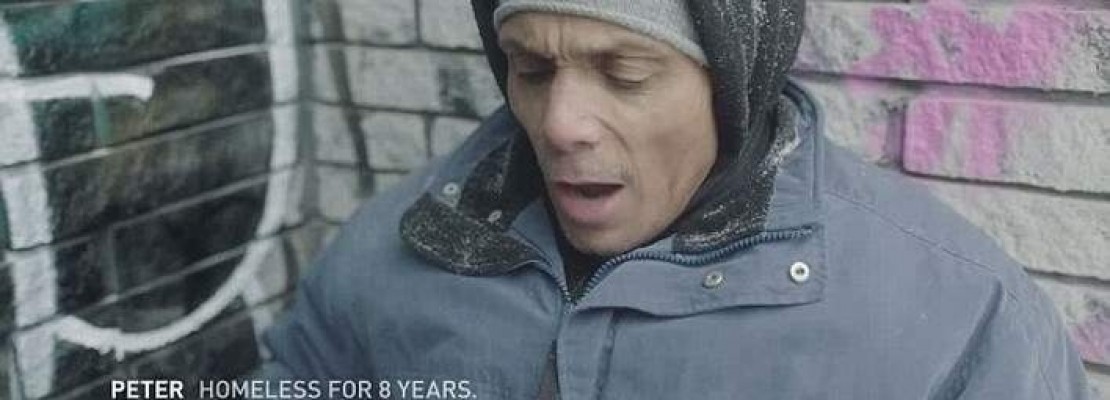 Δακρύζουν από τα tweets των μικρόψυχων του διαδικτύου – ΒΙΝΤΕΟ