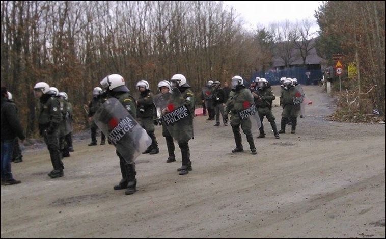 ΜΑΤ και ένταση στις Σκουριές