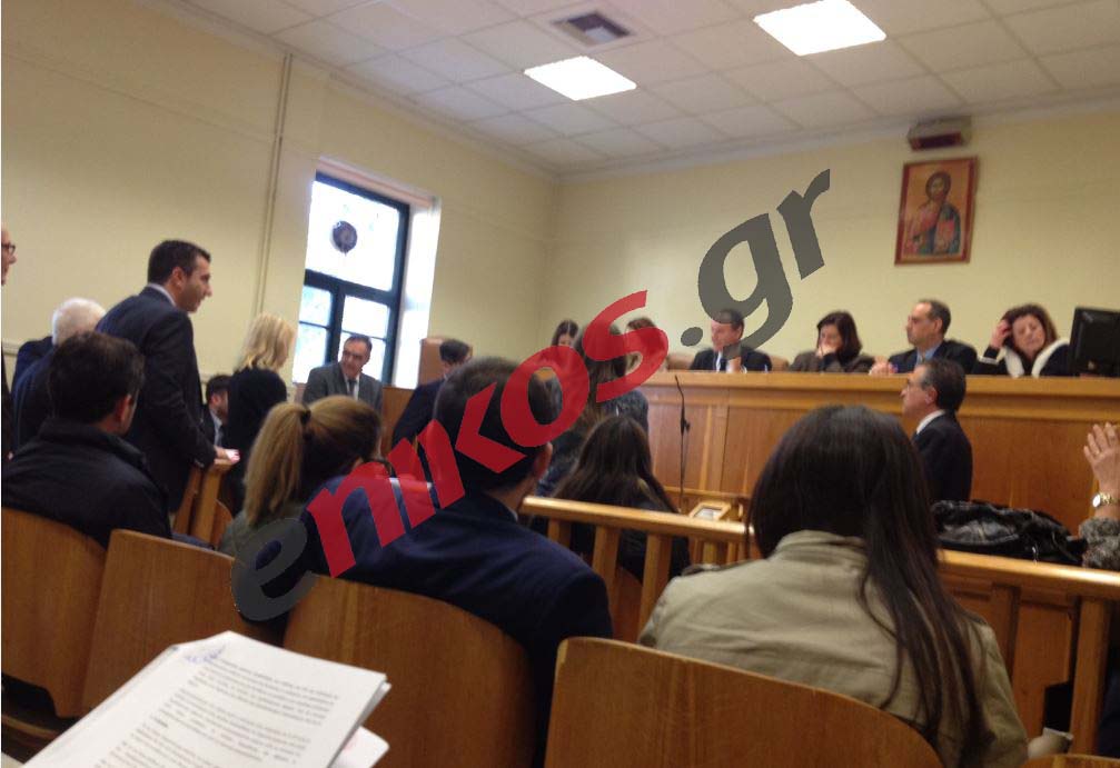 Στο Δικαστήριο Δούρου και Ντινόπουλος – Οι “ατάκες” και η παρέμβαση των Δικαστών