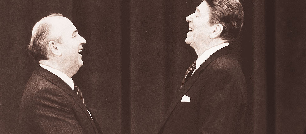 Ο Ρίγκαν ήθελε συμμαχία με τον Γκορμπατσόφ κατά… εξωγήινων