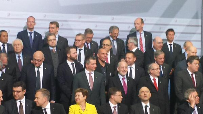 Δίπλα – δίπλα Βαρουφάκης – Στουρνάρας – ΦΩΤΟ