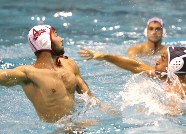 Ήττα για τον Ολυμπιακό στο πόλο, όνειρο το final-6