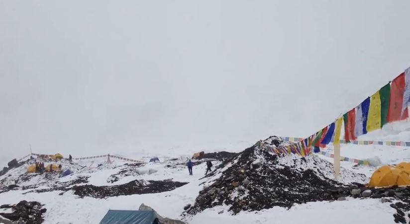 Βίντεο από τη χιονοστιβάδα στο Έβερεστ – ΒΙΝΤΕΟ