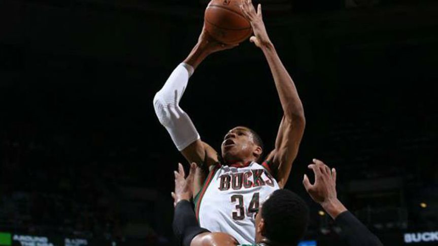 Η θαυμάστρια του Αντετοκούνμπο που… συζητήθηκε – ΦΩΤΟ