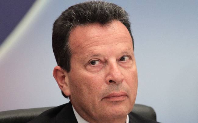 Επίθεση του Κύρτσου στον Προκόπη Παυλόπουλο