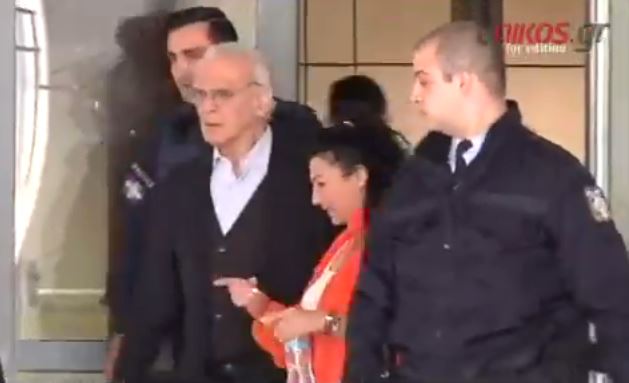 Σημίτης, Παπανδρέου και Βενιζέλος χαιρέτησαν τον Άκη – ΒΙΝΤΕΟ