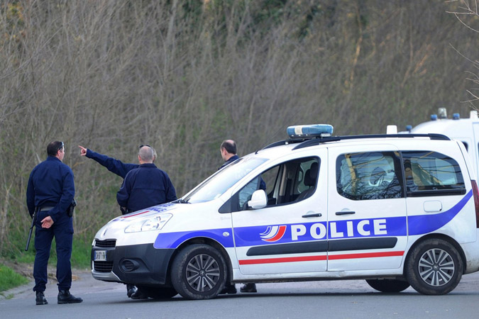 Συγκλονίζει η μάνα της εννιάχρονης στη Γαλλία: “Τον είδα να αρπάζει το παιδί μου…”