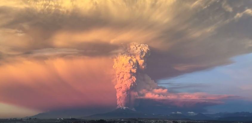 Η έκρηξη του ηφαιστείου στη Χιλή – ΒΙΝΤΕΟ