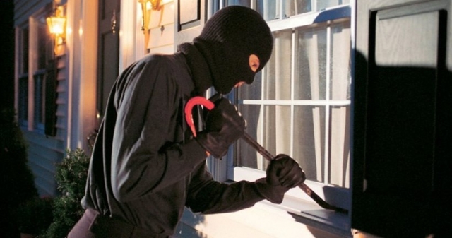 Τους λήστεψαν… στον ύπνο τους