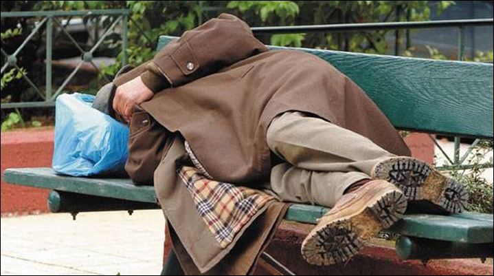 Άστεγος άφησε την τελευταία του πνοή σε παγκάκι