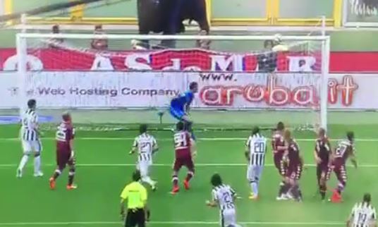 Το φάουλ-αριστούργημα του Πίρλο – ΒΙΝΤΕΟ