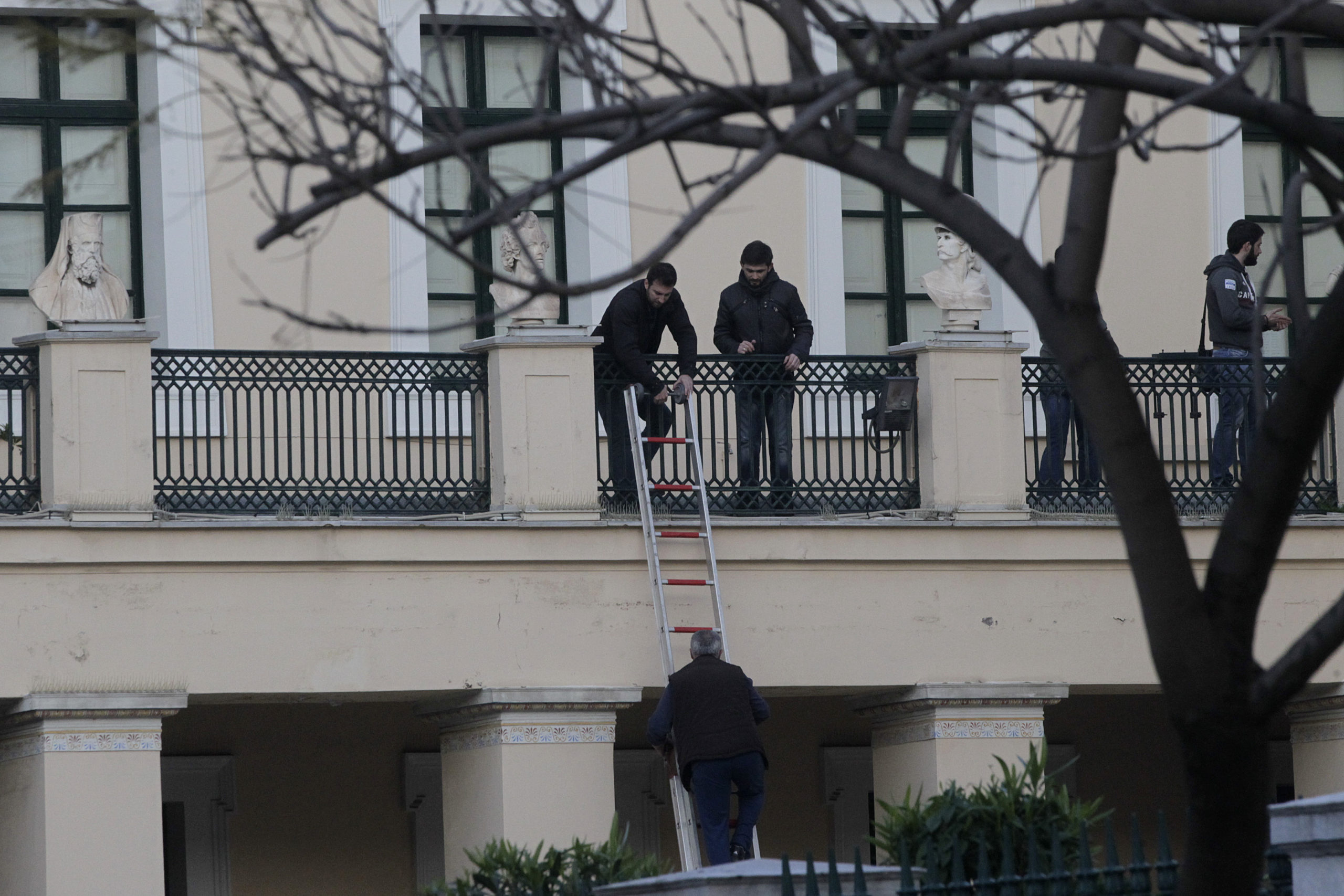 14 προσαγωγές από την επέμβαση στην πρυτανεία