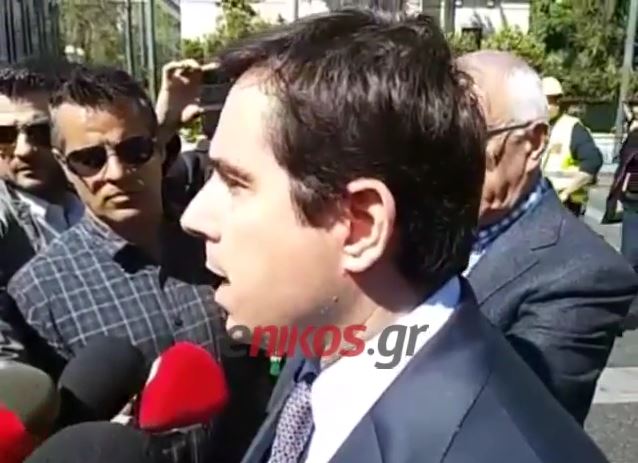 Στο πλευρό των μεταλλωρύχων ο Μηταράκης – ΒΙΝΤΕΟ