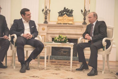 Η επανεκκίνηση των ελληνορωσικών σχέσεων στη συνάντηση Τσίπρα-Πούτιν