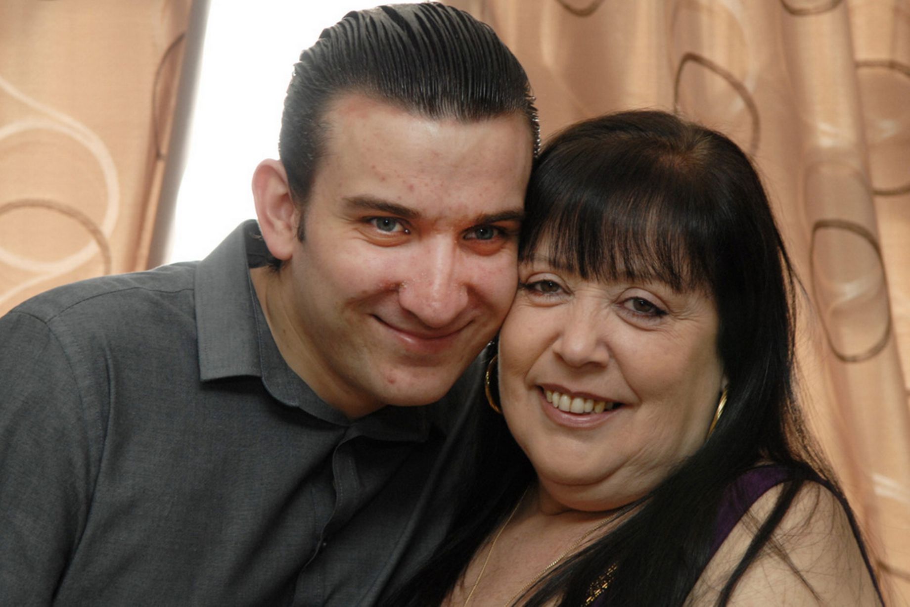 Ο έφηβος που παντρεύτηκε τη μητέρα του κολλητού του – ΦΩΤΟ