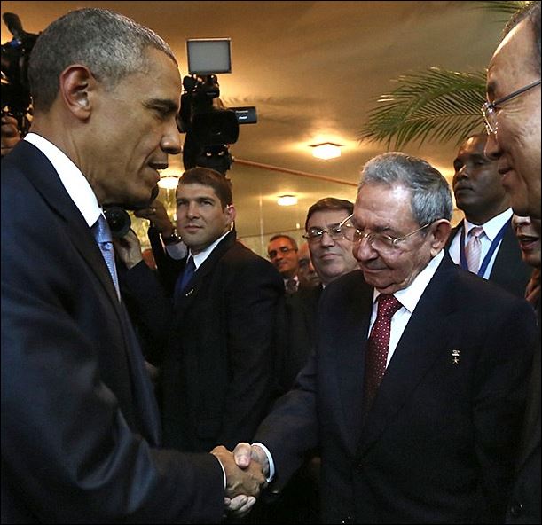 Ο Ομπάμα αφαιρεί την Κούβα από τη λίστα των υποστηρικτων της τρομοκρατίας