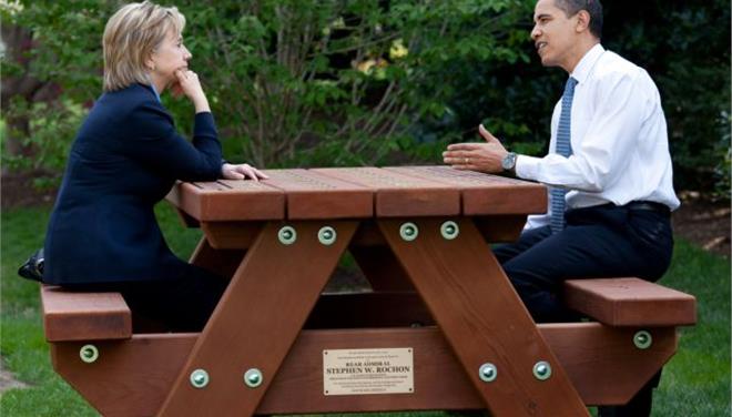 Τα “καρφιά” του Ομπάμα για την Χίλαρι Κλίντον