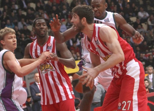 Χωρίς Σπανούλη, Πέτγουεϊ αλλά με Σλούκα