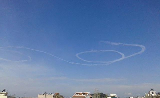 “Αερομαχίες” στον ουρανό της Καλαμάτας- ΒΙΝΤΕΟ- ΦΩΤΟ