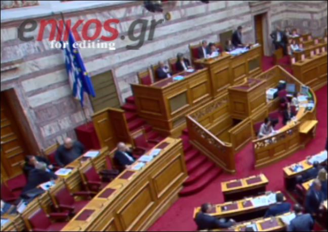 Όταν ο Βούτσης νόμιζε ότι είχε κλείσει το μικρόφωνο – ΒΙΝΤΕΟ