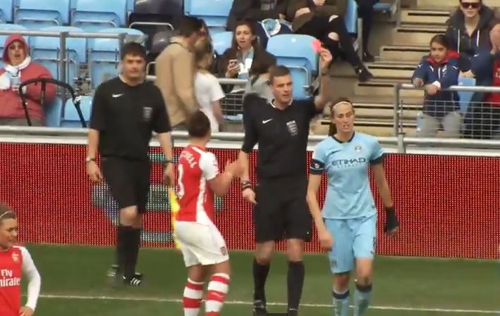 Το ποδόσφαιρο είναι ανδρικό σπορ; ΒΙΝΤΕΟ