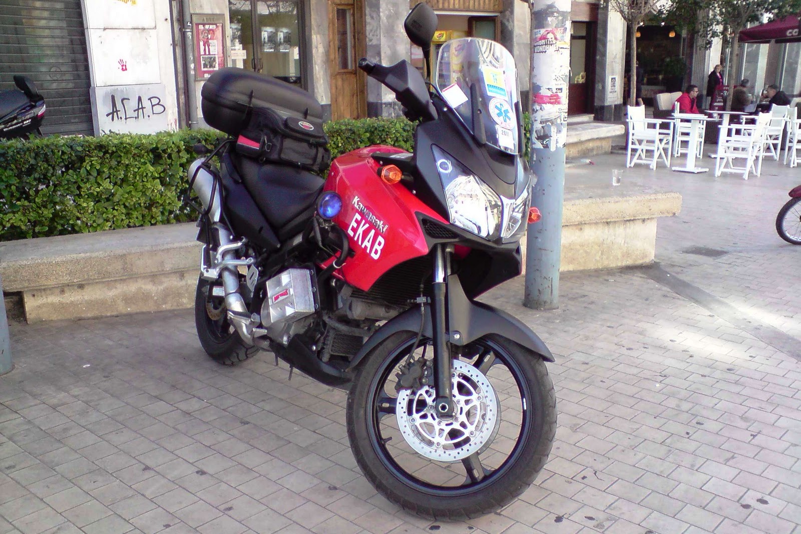 ΕΚΑΒ: Οι τρεις μαθήτριες αρνήθηκαν να μεταφερθούν σε νοσοκομείο