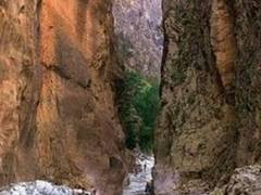 Αγνοούνται τουρίστες σε φαράγγι του Ηρακλείου