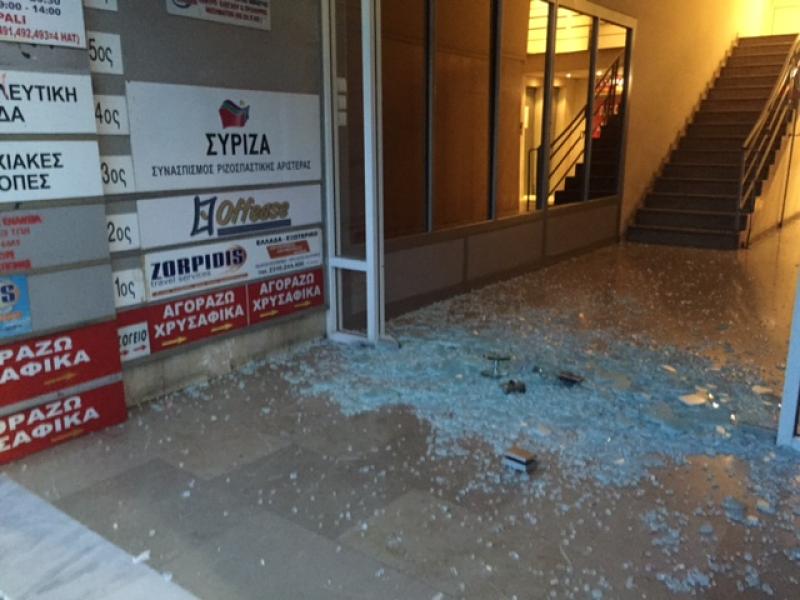 Φθορές στα γραφεία του ΣΥΡΙΖΑ στη Θεσσαλονίκη – ΦΩΤΟ