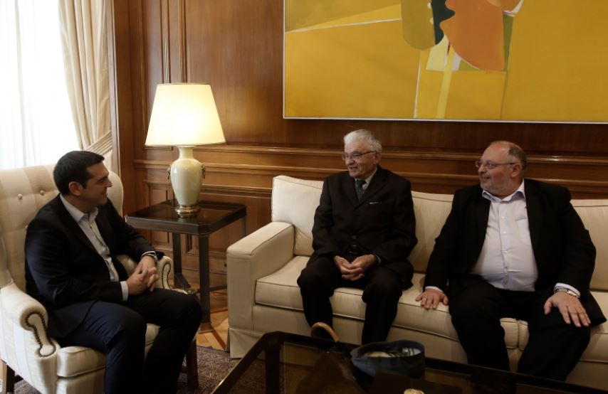 Το δώρο του Πρωθυπουργού στον Αργύρη Σφουντούρη – ΦΩΤΟ