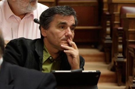 Πρέπει να υπάρχουν “κόκκινες γραμμές”, λέει ο Τσακαλώτος