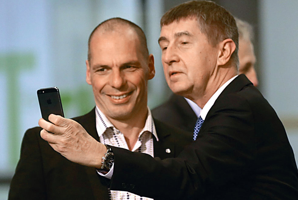 “Ωραίος τύπος ο Βαρουφάκης, παρά το χρέος των 329 δισ. ευρώ” – ΦΩΤΟ