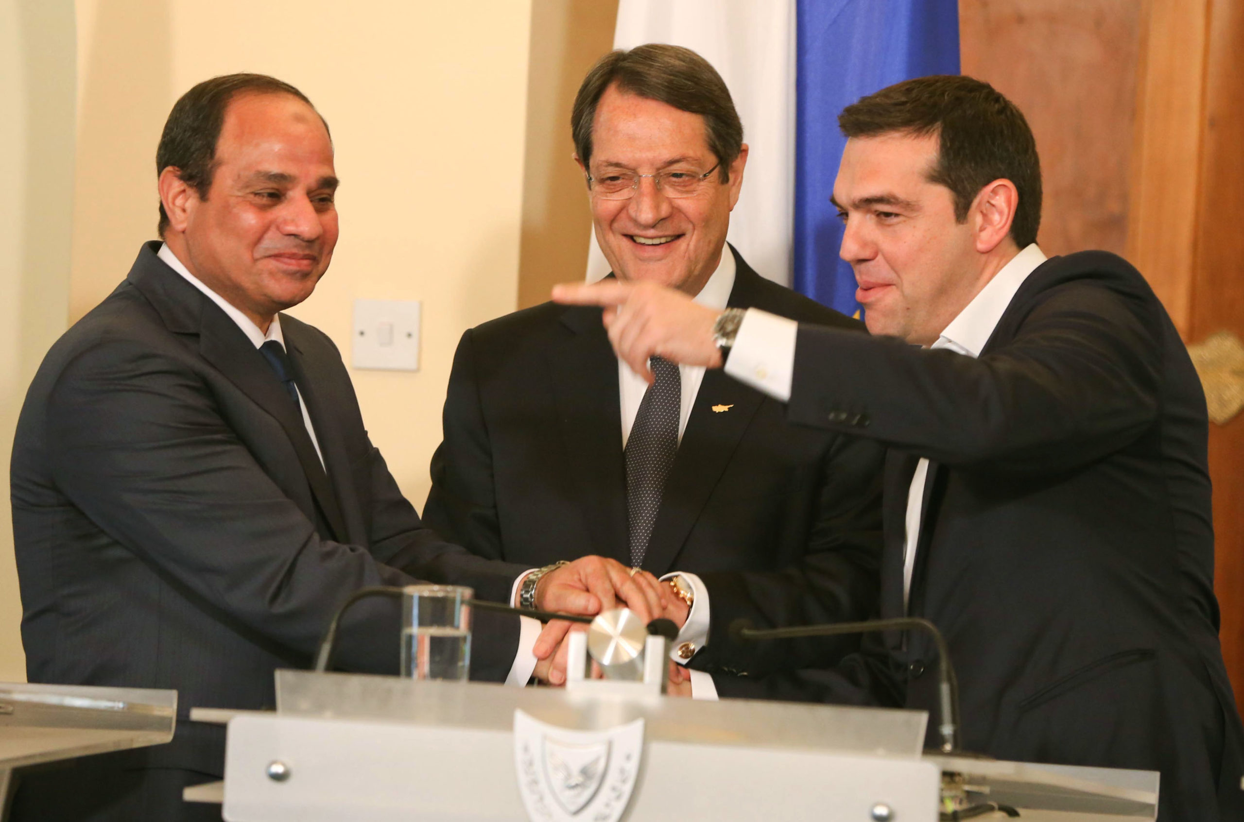 Την πρόθεση της Ελλάδας να καθορίσει ΑΟΖ ανακοίνωσε ο Τσίπρας – ΒΙΝΤΕΟ