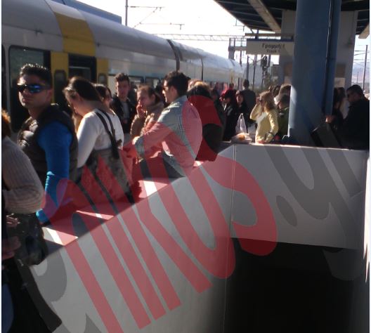 Καθυστερήσεις έως και 50 λεπτά στον Προαστιακό – ΦΩΤΟ αναγνώστη