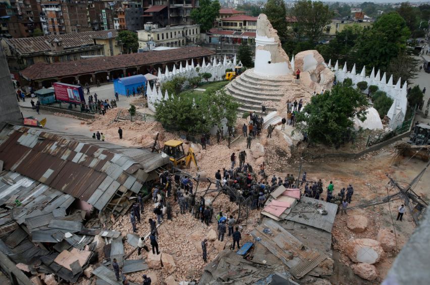 Νέες ΦΩΤΟ από τις καταστροφές στο Νεπάλ