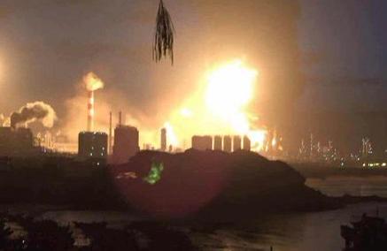 Έκρηξη σε εργοστάσιο χημικών στην Κίνα – ΒΙΝΤΕΟ