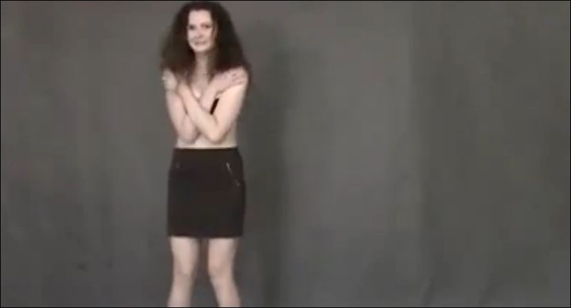 Το στριπτίζ της Τσέχας πολιτικού – ΒΙΝΤΕΟ