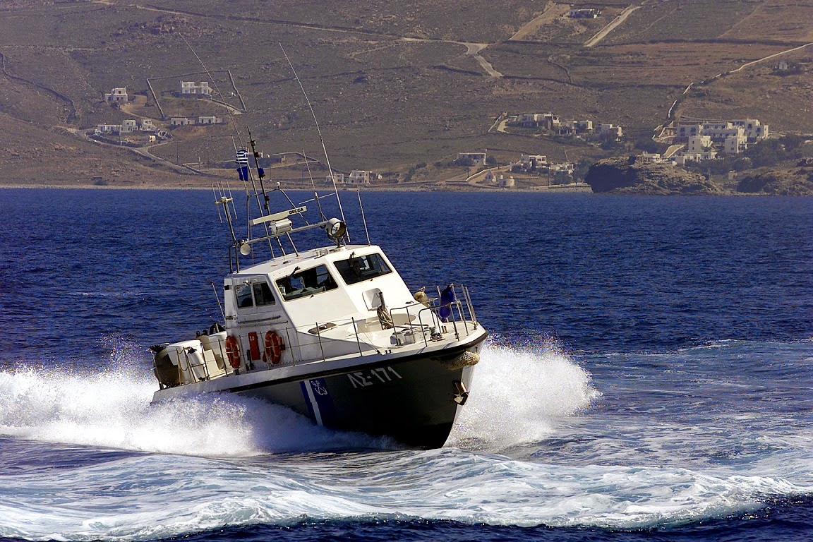 Σκάφος ξεφόρτωνε μετανάστες σε παραλία της Αλεξανδρούπολης