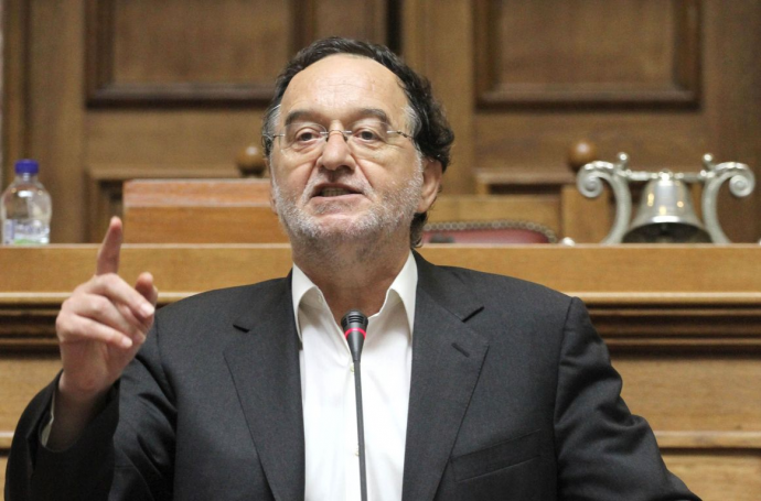 Λαφαζάνης: Aπαράδεκτο να συμπεριφέρονται στην Ελλάδα ως αποικία