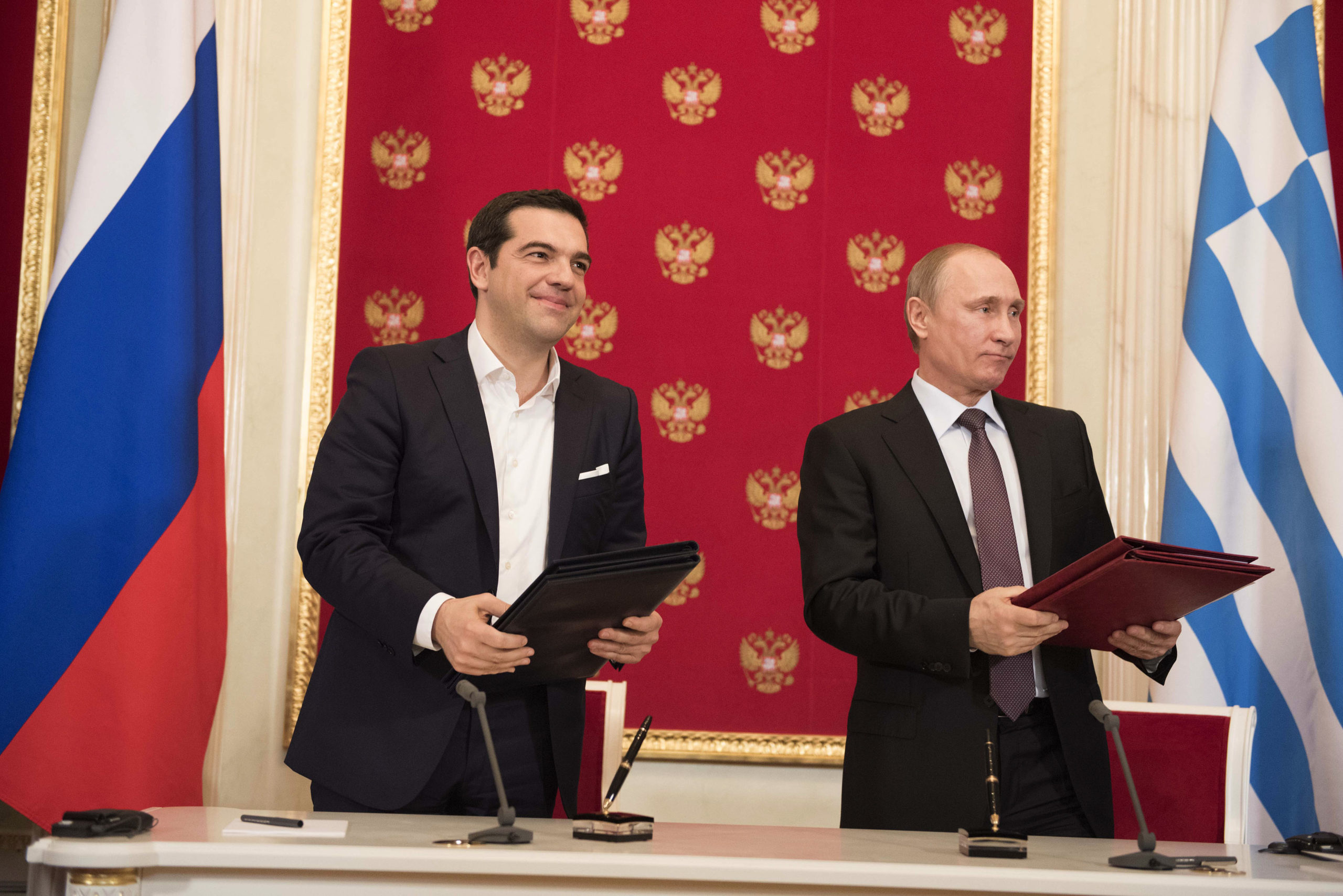 Κυβερνητικές πηγές αποτιμούν τη συνάντηση Τσίπρα – Πούτιν