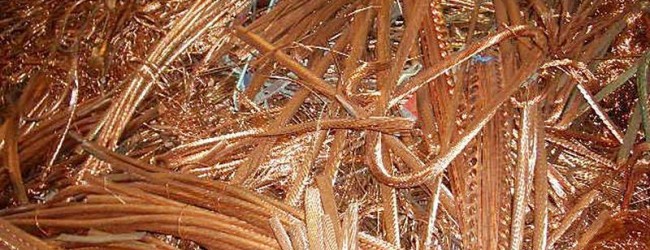 Το αυτοκίνητο ήταν φορτωμένο με… χαλκό