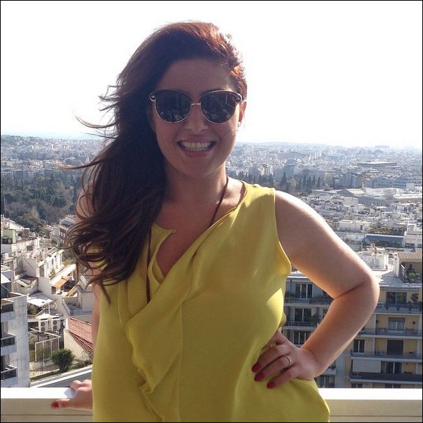 Η Έλενα Παπαρίζου… ξεναγός – ΦΩΤΟ