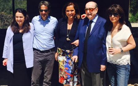 Η οικογένεια Μητσοτάκη για Πάσχα στα Χανιά – ΦΩΤΟ